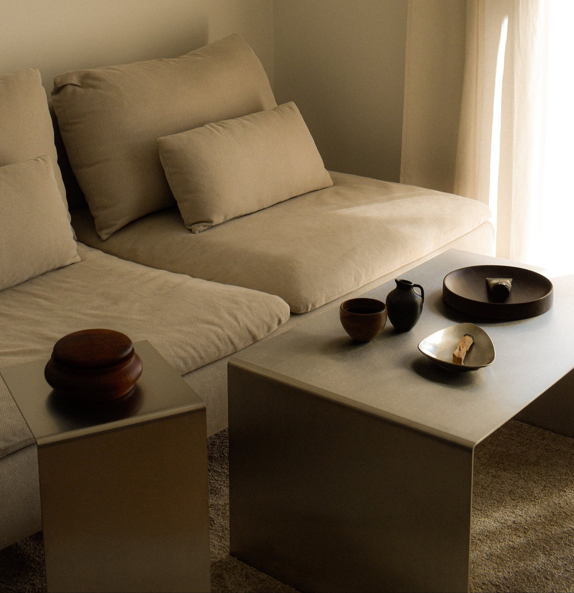 Sofabord materiale guide: træ, marmor, glas - Acier Studio